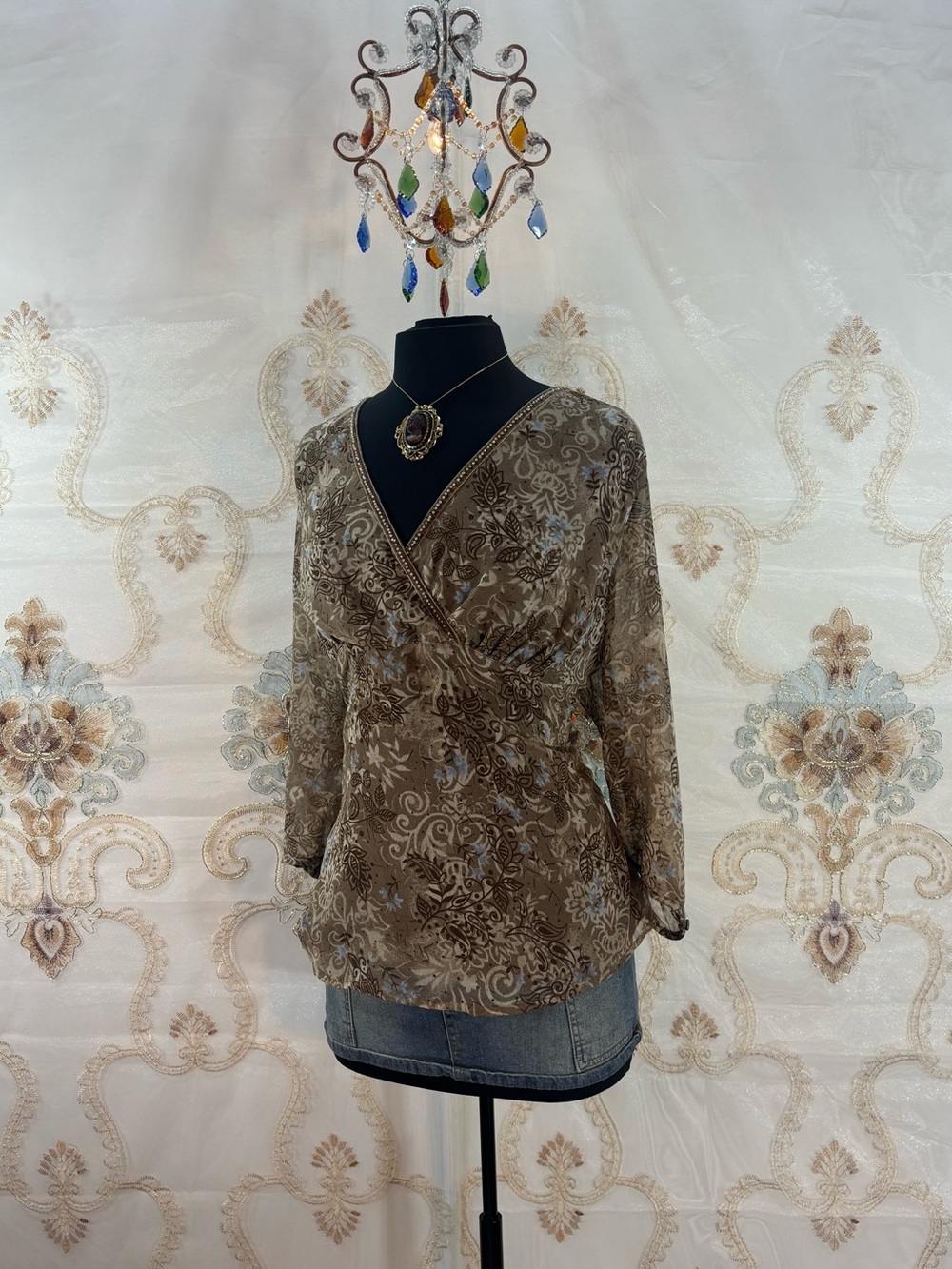 ✨Vintage Y2K Boho Beaded Velvet Trim Multi Print Baby Bell Sleeve Blouse✨